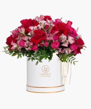 romantic red flower box arrangement online flower delivery Dubai and Abu Dhabi