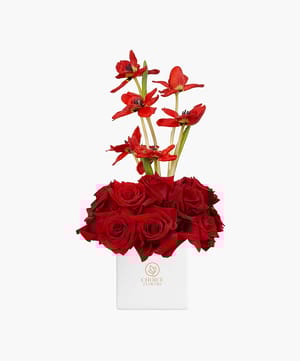 red roses with tulip vase arrangement online flower delivery Dubai and Abu Dhabi