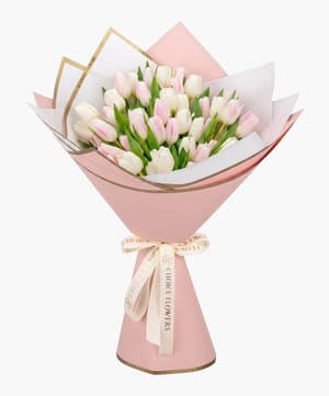 duo mix tulip bouquet hand bouquet online flower delivery Dubai and Abu Dhabi