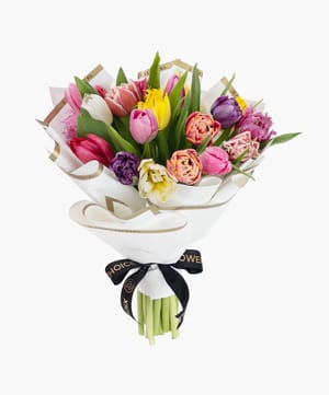 multi color tulip hand bouquet online flower delivery Dubai and Abu Dhabi