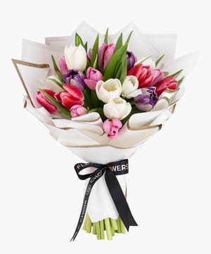 multi color tulip bouquet hand bouquet online flower delivery Dubai and Abu Dhabi