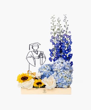 honors presentation flowers graduation flowers online flower delivery Dubai and Abu Dhabi
