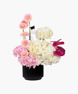 graduate display flowers graduation flowers online flower delivery Dubai and Abu Dhabi