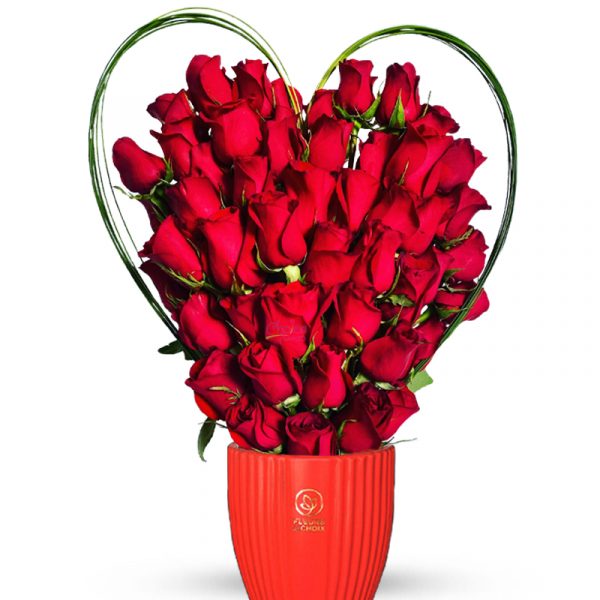 Love Shaped Roses in Red Vase Zoom 1