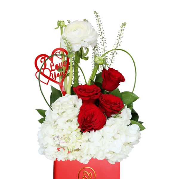 Happy Valentine in Red Vase - Zoom 1