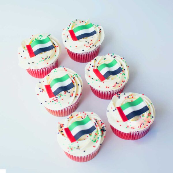 UAE-flag-cup-cake