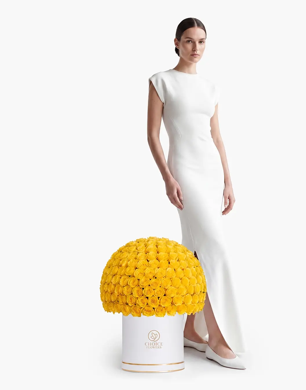 golden majesty box luxury flowers online flower delivery Dubai and Abu Dhabi