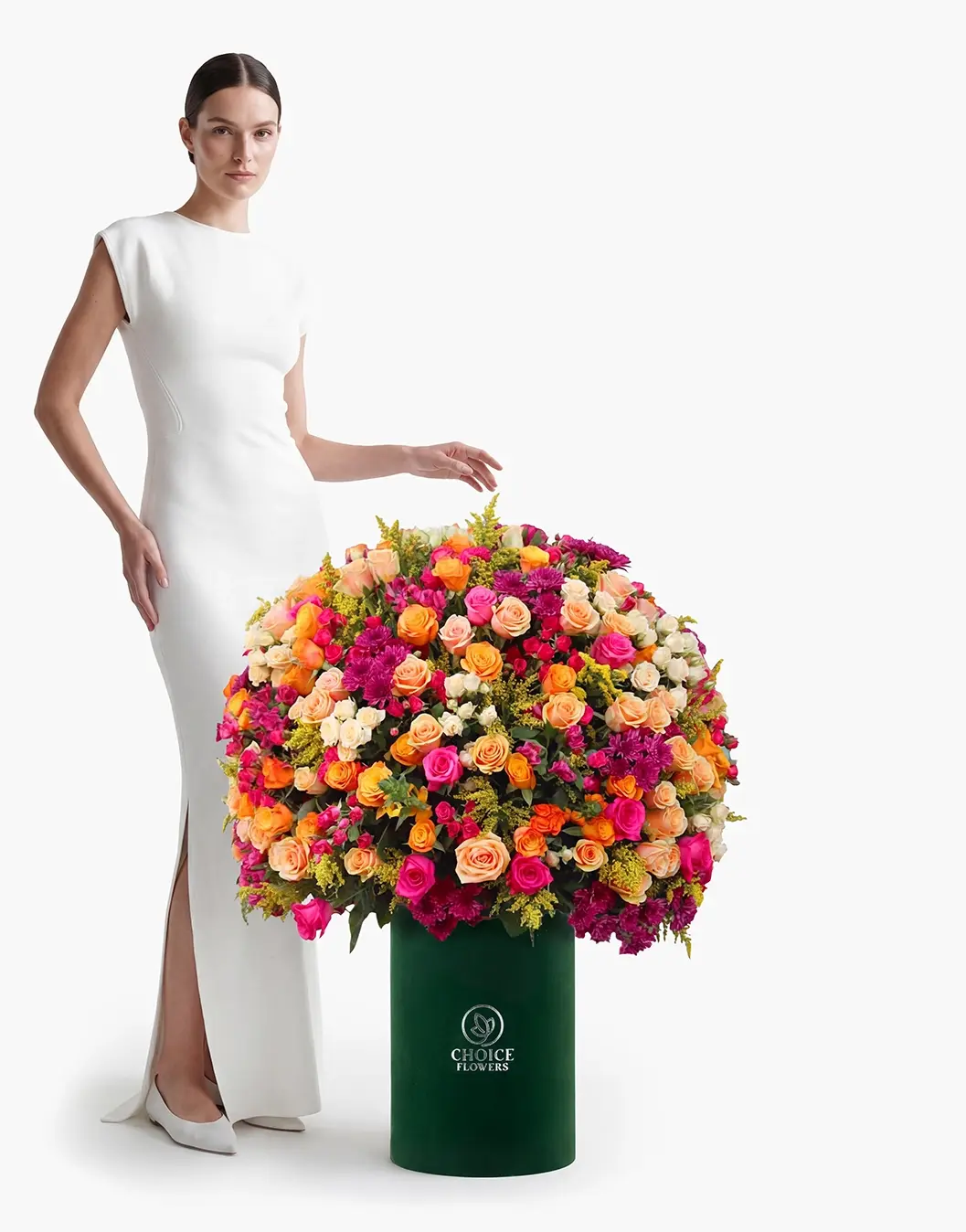 grand rose box luxury flowers online flower delivery Dubai and Abu Dhabi